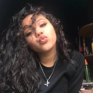 Meet your Posher, Kimberly